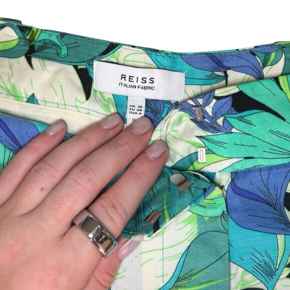 Reiss NWOT Dana Shorts - Picture 11 of 15